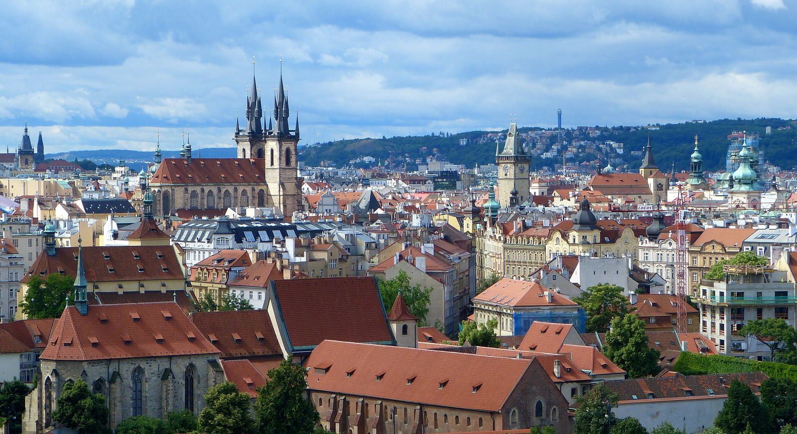 Pražské střechy a věžičky