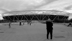 Architektura krásná a účelná - B&W Queen Elizabeth Olympic Park London