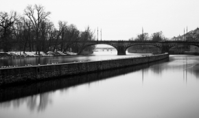 Architektura krásná a účelná - Zimní atmosféra mezi pražskými mosty