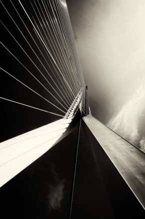 Architektura krásná a účelná - Most v Rotterdamu