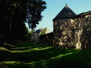 Vašek Kadlec - Středověké hradby
