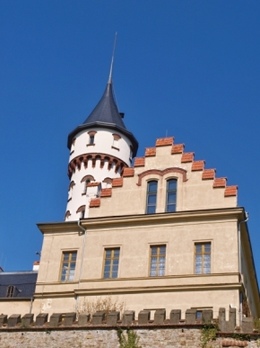 Půvaby architektury a jejích detailů - Raduňský zámek