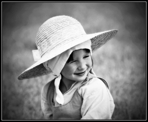Portrét  - Dívenka v klobouku