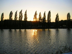 Jan Láznička - Západ slunce za Podměstským rybníkem, Čáslav