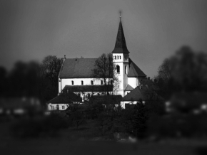 Kouzlíme černobíle - kostel sv. václava.