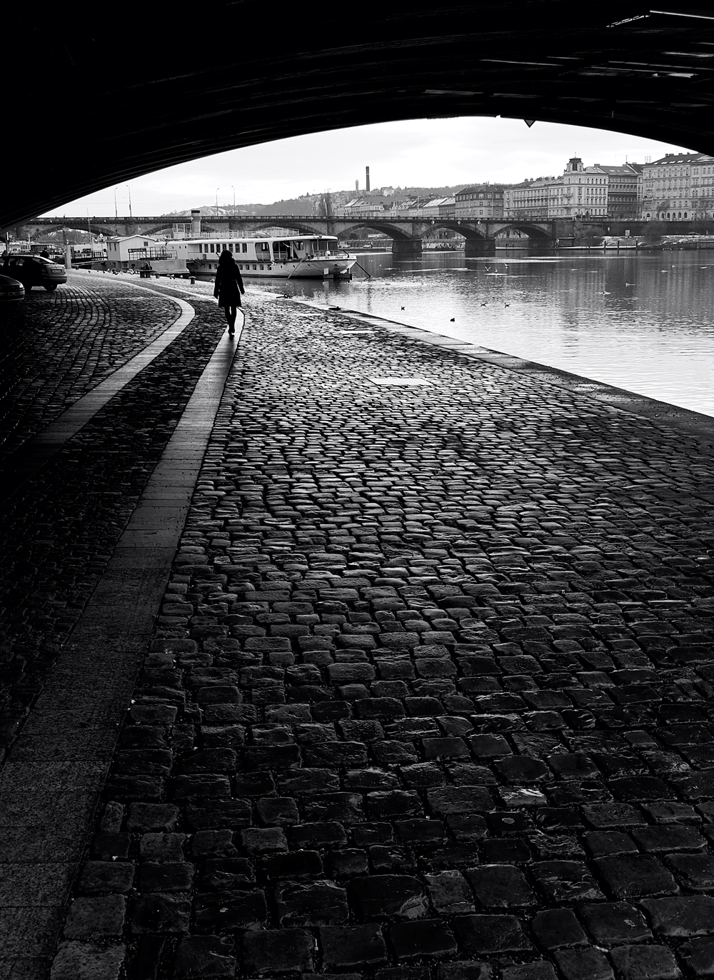 Pod pražským mostem