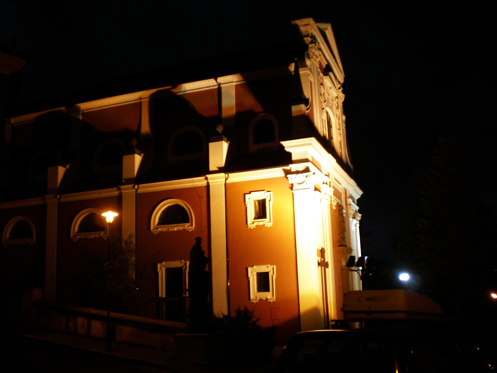 Kostel ve tmě