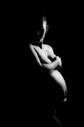 Kouzlíme černobíle - Těhotná a krásná
