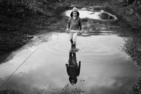 Děti a jejich svět - Fotograf roku - Kreativita - I.kolo - Po dešti