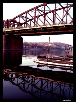 Zapomenutá krása staveb - Most přes řeku