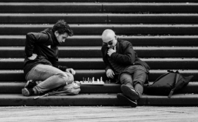 V ulicích - Fotograf roku - Junior - VII.kolo - Šachisté