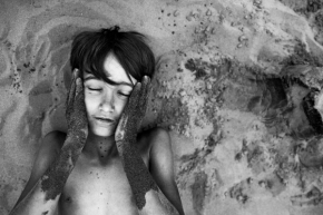 Překrásný svět dětí - Fotograf roku - Kreativita - I.kolo - V písku