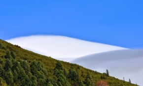 Nedotčená příroda - mraky z tatranské lanovky
