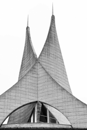 Církevní architektura - Emauzy 1
