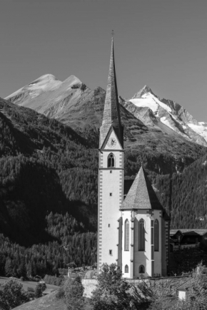 Církevní architektura - Fotograf roku - Kreativita - IV.kolo - Kostel v Heiligen Blut,Rakousko