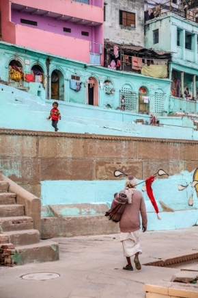 Městské okamžiky - Na břehu řeky Gangy