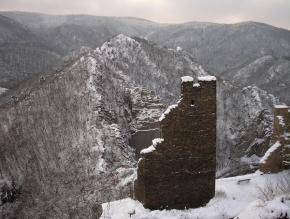 A zima je krásná - Tajemný hrad (v Karpatech...?)