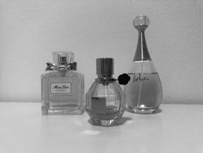 Zátiší - parfém