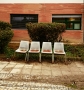 Dana Klimešová -takové židle stojí před infekčním oddělením...