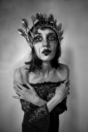 Černobílý portrét - Fotograf roku - Kreativita - V.kolo - Anorexia