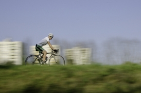 Cyklisté, běžci, cestovatelé a poutníci - Cyklista
