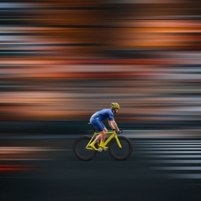 Cyklisté, běžci, cestovatelé a poutníci - Fotograf roku - Top 20 - VI.kolo - V zajetí rychlosti