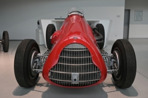 Motorky, auta, stroje - Alfa Romeo