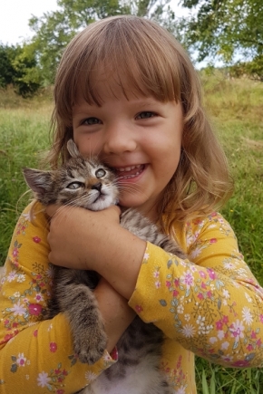 Děti a zvířata - Koťátko