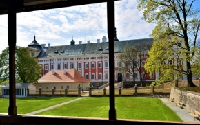 Pohled z okna - Klášter Broumov