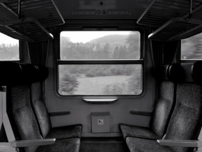 Pohled z okna - Nostalgický podhled z okna vlaku
