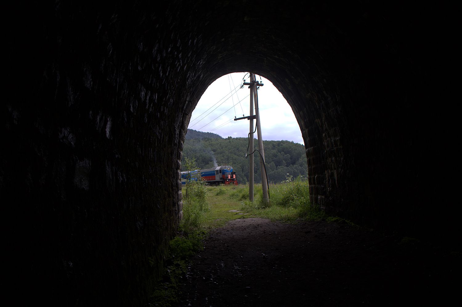 Překážka před tunelem