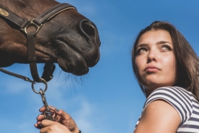 Mia Feres - Dívka s koněm