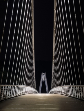 Jakub Vinter - Noční most