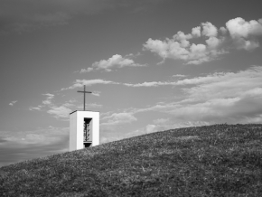 Naďa Prchalová - Kostel za kopcem