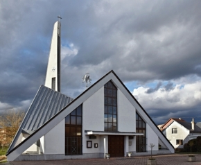 Kaple, kostely, křížové cesty - Kaple ve Služovicích