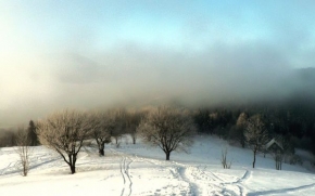 Kouzlení zimy - Fotograf roku - kreativita - Mezi nebem a zemí