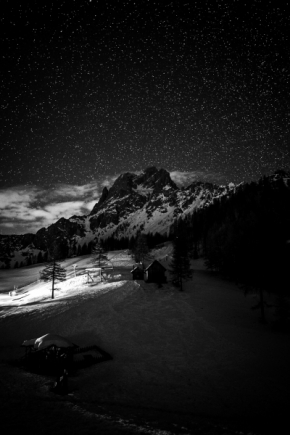 Černobílá - Nocni Alpy