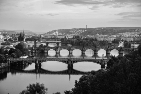 Černobílá - Pražské mosty
