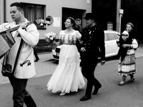 Street - folklorní svatba