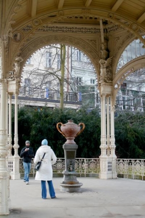 Zapomenutá krása staveb - Stará kolonáda-Karlovy Vary