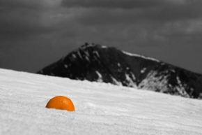 Příroda v detailu - Fotograf roku - kreativita - Orange mountain