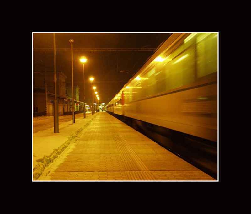 Zimní večer na nádraží v Chocni