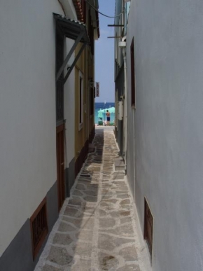 Na cestách i necestách - Ostrov Samos - ulička v Kokari