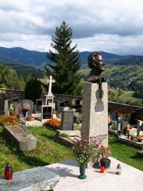 Helena Rumlerová - Hřbitov