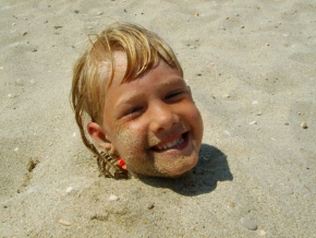 Děti - V moři písku...