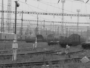 Černobíle… - železniční pavučina