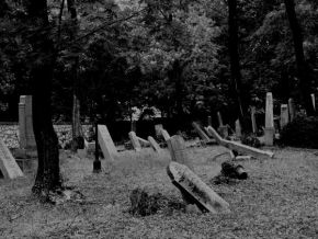 Černobíle… - Židovský hřbitov