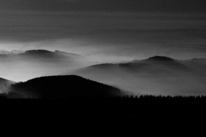 Černobíle… - Novembrovy hmly