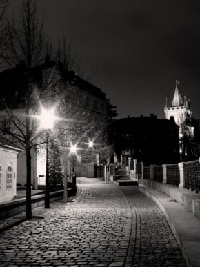 Černobíle… - Vltavské nábřeží