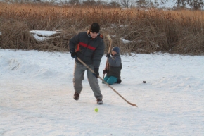 Kouzlení zimy - Hokej na jazere